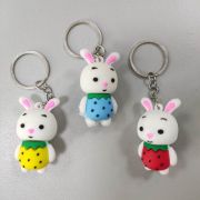 Брелок Зайка-ягодка резина, цвет микс