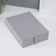 Шкатулка кожзам для украшений с зеркалом «Сердечки» серая матовая тиснение 15х21,5х5,5 см
